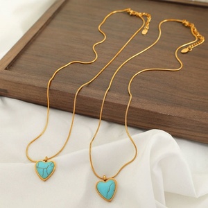 สร้อยคอจี้เทอร์ควอยซ์ธรรมชาติสีอ่อนทอง 14k สำหรับผู้หญิง  วัสดุสแตนเลสอย่างดี ไม่หมองคล้ำ หรูหรา สำหรับผู้ชาย - Product Image 2