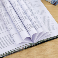 Service d'impression de livres reliés personnalisés avec bords colorés pulvérisés, en carton, reliure parfaite