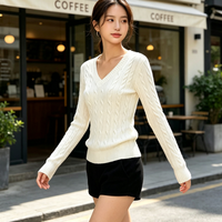 Pull en maille torsadée blanc à col en V pour femme, coupe ajustée, manches longues, haut en maille torsadée amincissant, idéal pour l'automne – Commandes personnalisées acceptées
