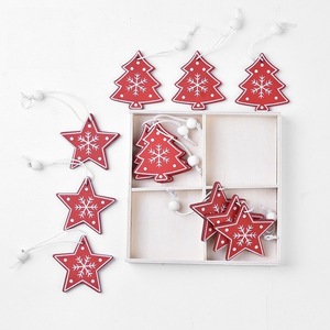 Adornos navideños de madera con forma de corazón, estrella y árbol, decoraciones colgantes para la decoración del árbol de Navidad, juego en caja. - Product Image 5