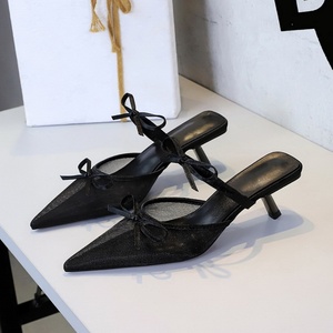 Tacco gattino décolleté donna tacco <span class=keywords><strong>con</strong></span> fiocco in pizzo disegno a punta a punta e cinturino per eleganti look estivi in stile coreano - Product Image 4