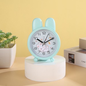 Réveil à Quartz de Style Dessin Animé Moderne Simple Mode pour Enfants Portableneedle Mouvement Électronique pour Chambre à Coucher Chevet - Product Image 6