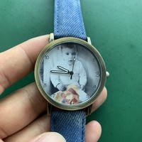 Montre-bracelet à quartz en denim vintage pour femmes, montres tendance, montres bon marché, montre personnalisée avec mon logo