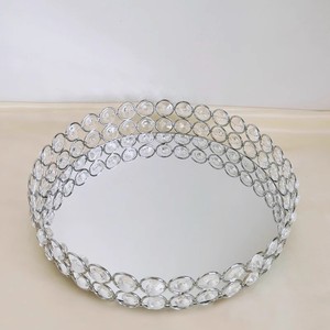 صينية زينة دائرية قائمة بذاتها بتصميم أوروبي إبداعي مع مرآة وخرز كريستالي لتخزين مستحضرات التجميل، من المصنع مباشرة - Product Image 3