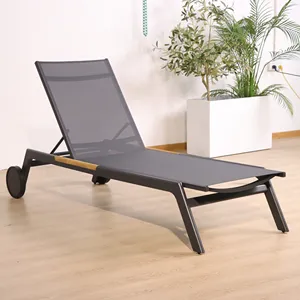 Chaise longue da sole per piscina con ruote set lettino da giardino in rete metallica sedie a sdraio per villa mobili da esterno