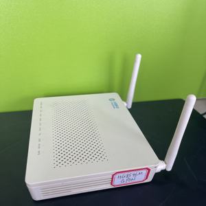 Haute qualité HG8546M 1GE + 3FE + 1TE Lonu Gpon Epon télécommunications équipement à <span class=keywords><strong>fibre</strong></span> optique haute vitesse FTTH <span class=keywords><strong>moins</strong></span> <span class=keywords><strong>cher</strong></span> haute vitesse - Product Image 3