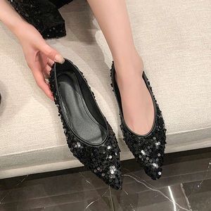 Printemps et automne Nouvelles chaussures à la mode, confortables, décontractées et polyvalentes à paillettes, à bouche peu profonde, résistantes à l'usure - Product Image 5