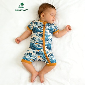 Combinaison pour bébé garçon Miozing Summer Beach Wave Print Bamboo - Douce, respirante, écologique, fermeture éclair bidirectionnelle, en stock - Product Image 1