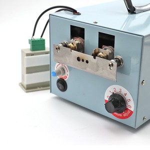 Équipement <span class=keywords><strong>de</strong></span> débectage <span class=keywords><strong>de</strong></span> volaille Comptage automatique Poulet <span class=keywords><strong>Canard</strong></span> Debeaker Poussin électrique Coupe-<span class=keywords><strong>bec</strong></span> <span class=keywords><strong>Cutter</strong></span> avec compteur - Product Image 4