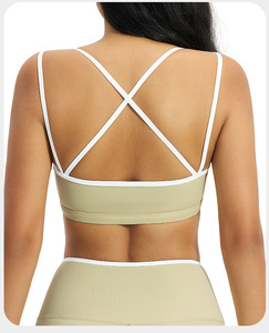Soutien-gorge de sport pour femme en gros, à bretelles croisées et bordure contrastante, col carré, coussinets amovibles, soutien-gorge de yoga, coupe ajustée, maintien léger, vêtements de sport - Product Image 4