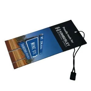 कस्टम ब्लैक कार्डबोर्ड पेपर टैग हैंगिंग क्लॉथ लेबल स्विंग टैग वैयक्तिकृत नाम ट्रेंडी अधोवस्त्र कपड़ों के हैंगटैग के लिए हैंग टैग