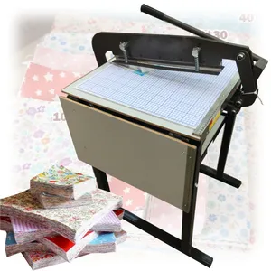 मैनुअल हाई स्पीड सीधे चाकू कपड़े कागज नमूना काटने की मशीन सूती कपड़ा काटने वाली छोटी मशीन