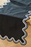 Respectueux de l'environnement de style moderne Double coton Jacquard chemin de table festonné Madeline coureurs maison imprimé serviette en tissu