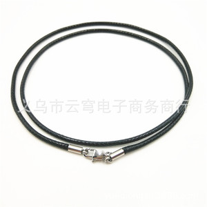 Collier en cordon rouge 2 mm avec boucle carrée en acier inoxydable, bijou unisexe, cordon de pendentif, origine Yiwu - Product Image 2