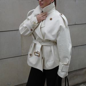 Manteau Tendance Femme à Double Boutonnage avec Épaulettes et Ceinture, Col Revers, Manches Longues - Product Image 1