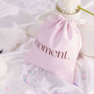 Pochette en velours rose personnalisée avec cordon de serrage pour cadeaux, artisanat, faveurs de mariage, bijoux et fêtes - Product Image 2