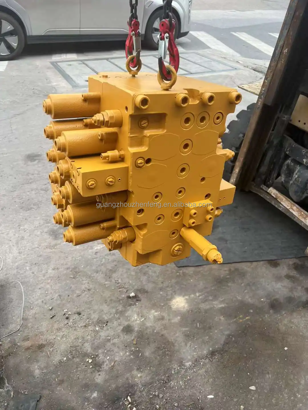 Excavator Hydraulic Main Valve Zx200 Zx200-3 Control Valve