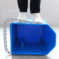 Seau à serpillière flexible en plastique commercial avec essoreur à pression descendante