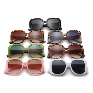 New Round <b>Frame</b> Sunglasses Women Retro Oversized Lady Sun Glasses Female Fashion Outdoor Driving - Product Image 1
