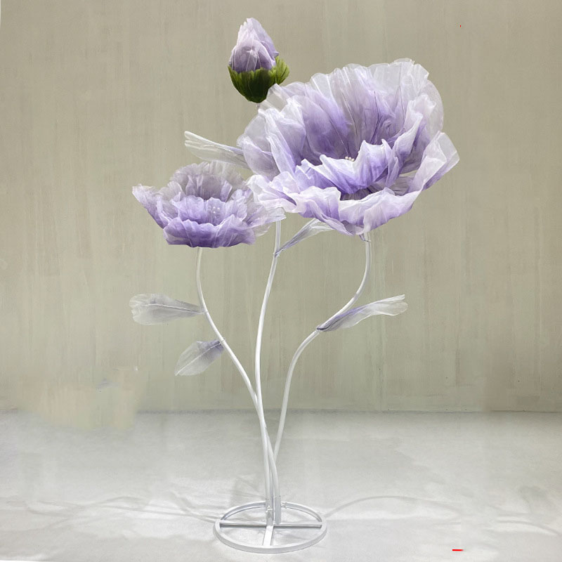Trois têtes violettes