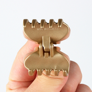 Jinhe Nueva Versión <span class=keywords><strong>Vendome</strong></span> Pinzas para el Cabello de 3.2cm, Tamaño Pequeño, Pinza para el Cabello con Diamantes de Imitación Dorados, Accesorios para el Cabello de Acetato de Alta Calidad - Product Image 6