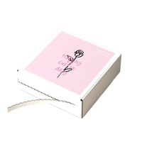 Boîte d'emballage personnalisée avec bande détachable, motif de dessin animé imprimé en couleur café, boîte en carton blanc, impression UV, matériaux recyclés