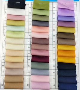 <span class=keywords><strong>Tissu</strong></span> <span class=keywords><strong>satin</strong></span>é dépoli 100 % polyester doux à prix d'usine pour robes - Product Image 4