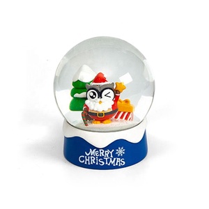 Amuletos de resina navideños grandes personalizados Globo de nieve de cristal Logotipo Globo de nieve personalizado Durable de alta calidad para decoración navideña - Product Image 5