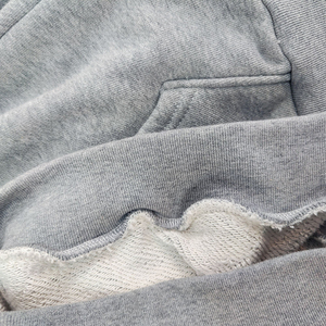 Sudadera con capucha de forro polar para mujer, estilo clásico con bordado de letras, color liso, corte holgado, peso pesado, hombro caído, para invierno, con logotipo personalizado, para dropshipping - Product Image 4