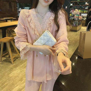 Printemps et été Section mince rétro princesse Style pyjamas dames dentelle col en v Cardigan cravate corde à manches longues lâche <span class=keywords><strong>Homewear</strong></span> deux - Product Image 3