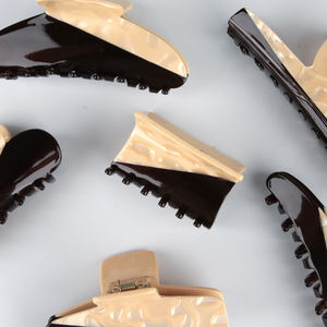 दूध चाय कॉफी रंग मिलान एक्रिलिक एसिटिक एसिड शार्क हड़पने वाली लड़की सुंदर बालों के सामान को महिलाओं के लिए - Product Image 2