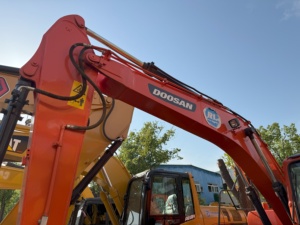 Pelleteuse sur chenilles Doosan DX150LC-9C d'occasion Doosan DX140LC DH150LC DX150-9C DX150LC-9S pelleteuse d'occasion à vendre - Product Image 6