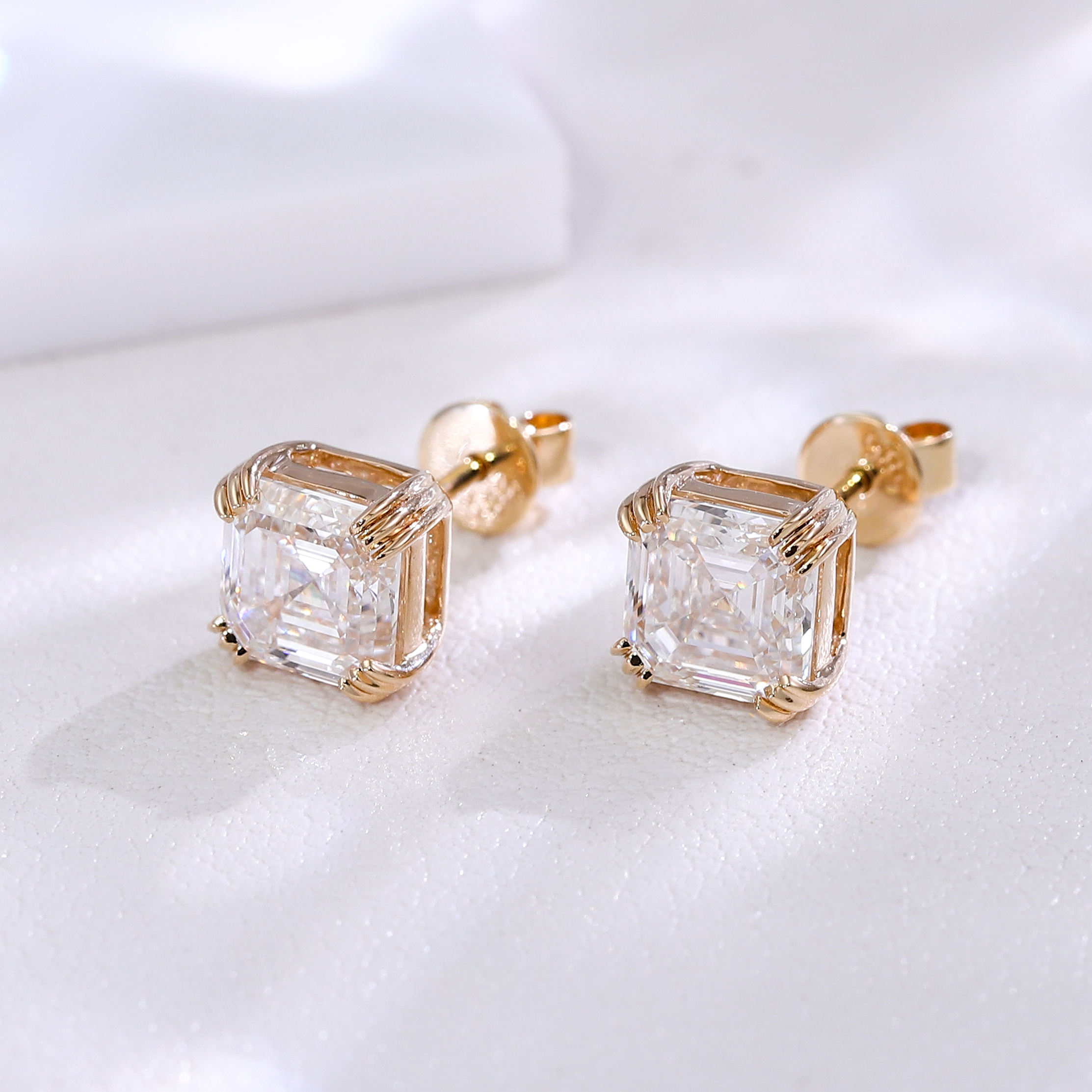 ต่างหูเพชรแล็บโกลด์ 18k