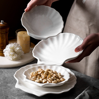 Schattig stijlvolle catering fruit keramische schaal porseleinen schaal voor huishoudelijk gebruik schelpdesign voor bruiloft restaurant decoratie