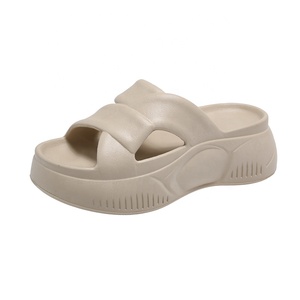 Femmes plate-forme diapositives pantoufle femmes et dames femmes sandales plage casual diapositives pantoufles avec talon plate-forme sandales chaussures - Product Image 1