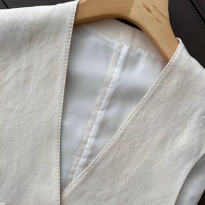 Conjunto de 2 Piezas Casual para Mujer, Chaleco y Pantalones Anchos de Verano, Estilo Moderno - Product Image 5