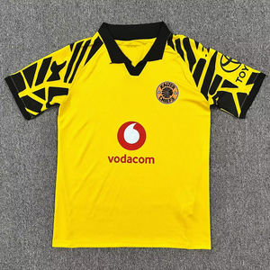 Camiseta <span class=keywords><strong>de</strong></span> Fútbol del Kaizer Chiefs 2026, Insignia del <span class=keywords><strong>Escudo</strong></span> Dorado, Código Leyenda, Personalizable desde una Sola Pieza, Precio al por Mayor - Product Image 4