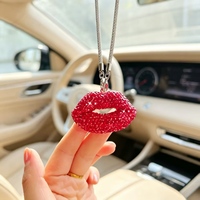 Pendentif lèvres en strass scintillant, breloque de sac en cristal, décoration suspendue pour rétroviseur de voiture, accessoire de mode féminin, cadeau