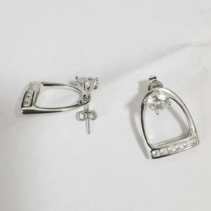 مجوهرات مخصصة للرجال من الفضة الخالصة عيار 925 من الفضة الخالصة عيار AAA مرصعة بأحجار الزركونيا المكعبة CZ مرصعة بالماس على شكل حصان - Product Image 2