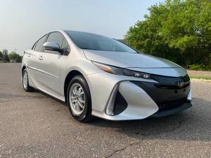 ราคาดีที่สุด รถมือสองปี 2020 Prius เกียร์ออโต้ 4 ประตู แฮทช์แบ็ก เบาะหนัง ภายในสีเข้ม ยาง R19 พวงมาลัยซ้าย ขาย - Product Image 4