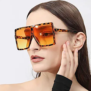 Günstigere übergroße Vintage Square Big Frames Sonnenbrillen Shades Female Gradient Lens Sonnenbrillen