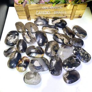 Pietra Curativa a Forma di Cuore in Cristallo Naturale di Alta Qualità, Pietra Palmare in Agata Vulcanica per Guarigione Spirituale - Product Image 2