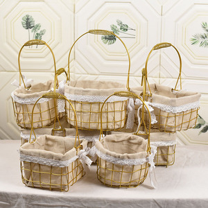 <b>Wire</b> <b>Basket</b> With Linen Lining Gold Handle Round Shape For Decorative Use - Product Image 3