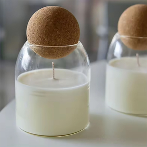 Vente en gros d'un bocal à bougie en verre à large ouverture avec couvercle en liège Logo personnalisé pour la décoration intérieure Bougie parfumée en cire de soja transparente - Product Image 4