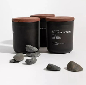 شمعة نورديك عطرية صديقة للبيئة مخصصة من زجاج بلوري أبيض وبني فاخرة بغطاء خشبي - Product Image 5