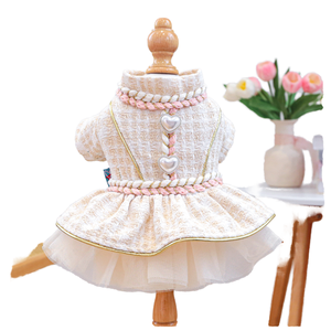 Vêtements de luxe en polyester pour animaux de compagnie OEM ODM, robe de mariée d'hiver, jupe sexy en dentelle pour animaux, vente en gros - Product Image 1