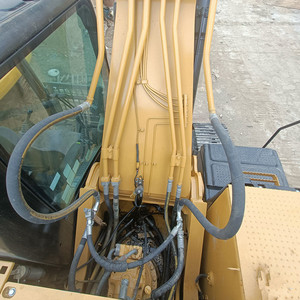 Mini-excavatrice CAT 330D de 33 tonnes avec godet de terrassement d'une capacité de 1,65 m³, excavatrice sur chenilles d'occasion - Product Image 6