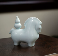 Figurine d'animal cheval en céramique et émail peinte à la main de Jingdezhen, Chine, statue du zodiaque en céladon, gourde pour décoration intérieure, cadeau Feng Shui
