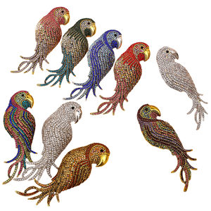 Accessori regalo con spilla per uccelli pappagallo con strass colorato in lega Vintage - Product Image 1