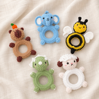 KaiyueCrochet Hochet pour bébé Amigurumi, Anneau de dentition animal, Jouet sensoriel pour nouveau-né, Anneau de dentition tricoté à la main pour nourrisson, Cadeau personnalisé pour la naissance
